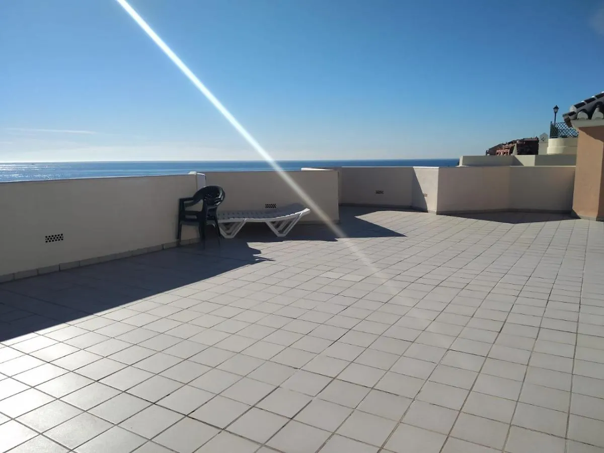 Torrox Costa Beachfront Apartment 0*,