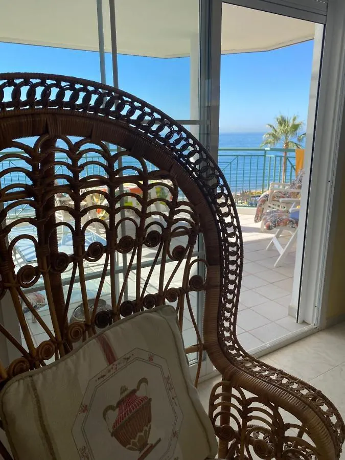 Torrox Costa Beachfront Apartment 0*,